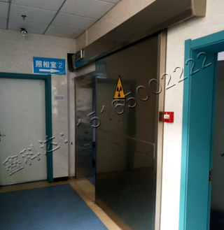 推拉防护门